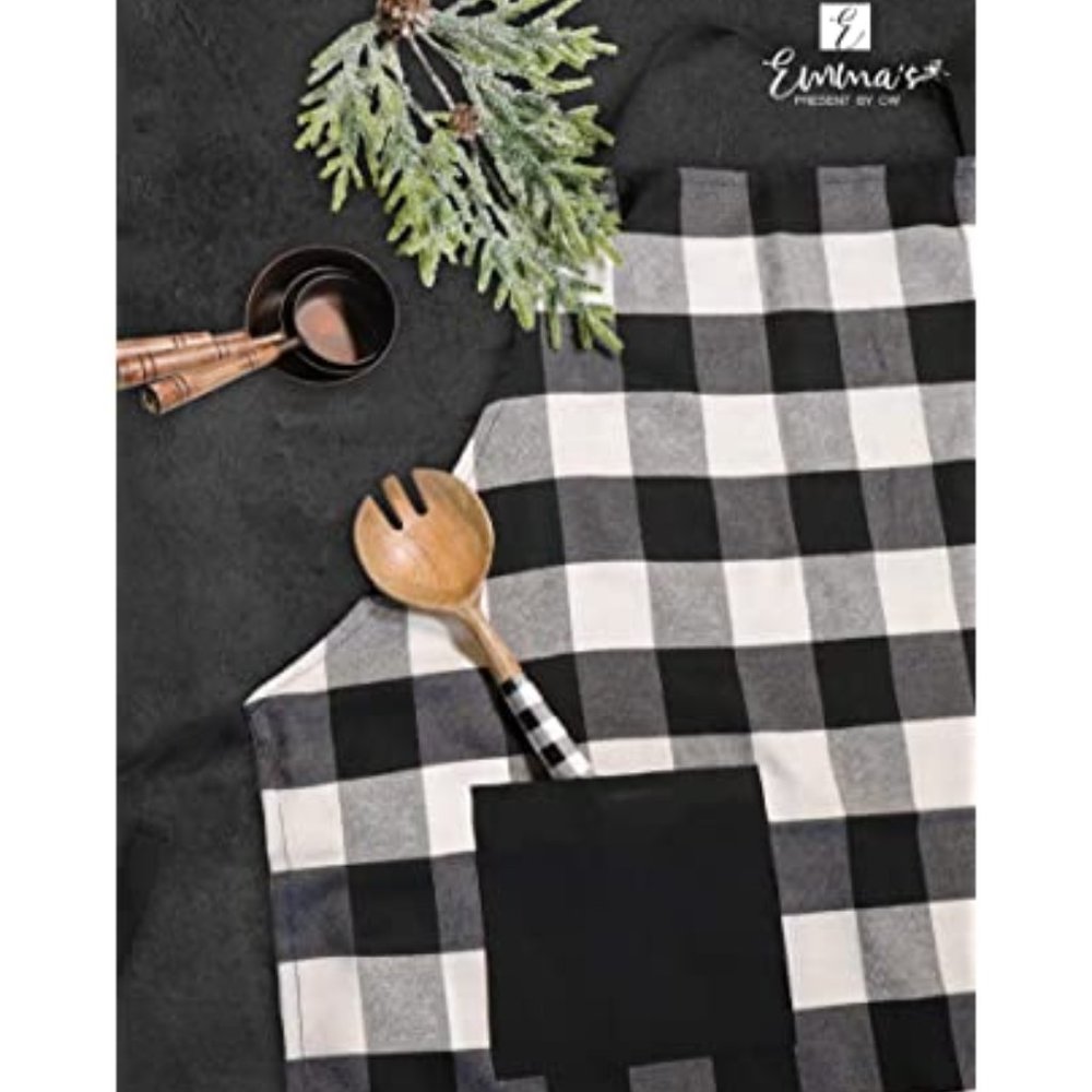 BRAND NEW BLACK AND WHITE PLAID APRON